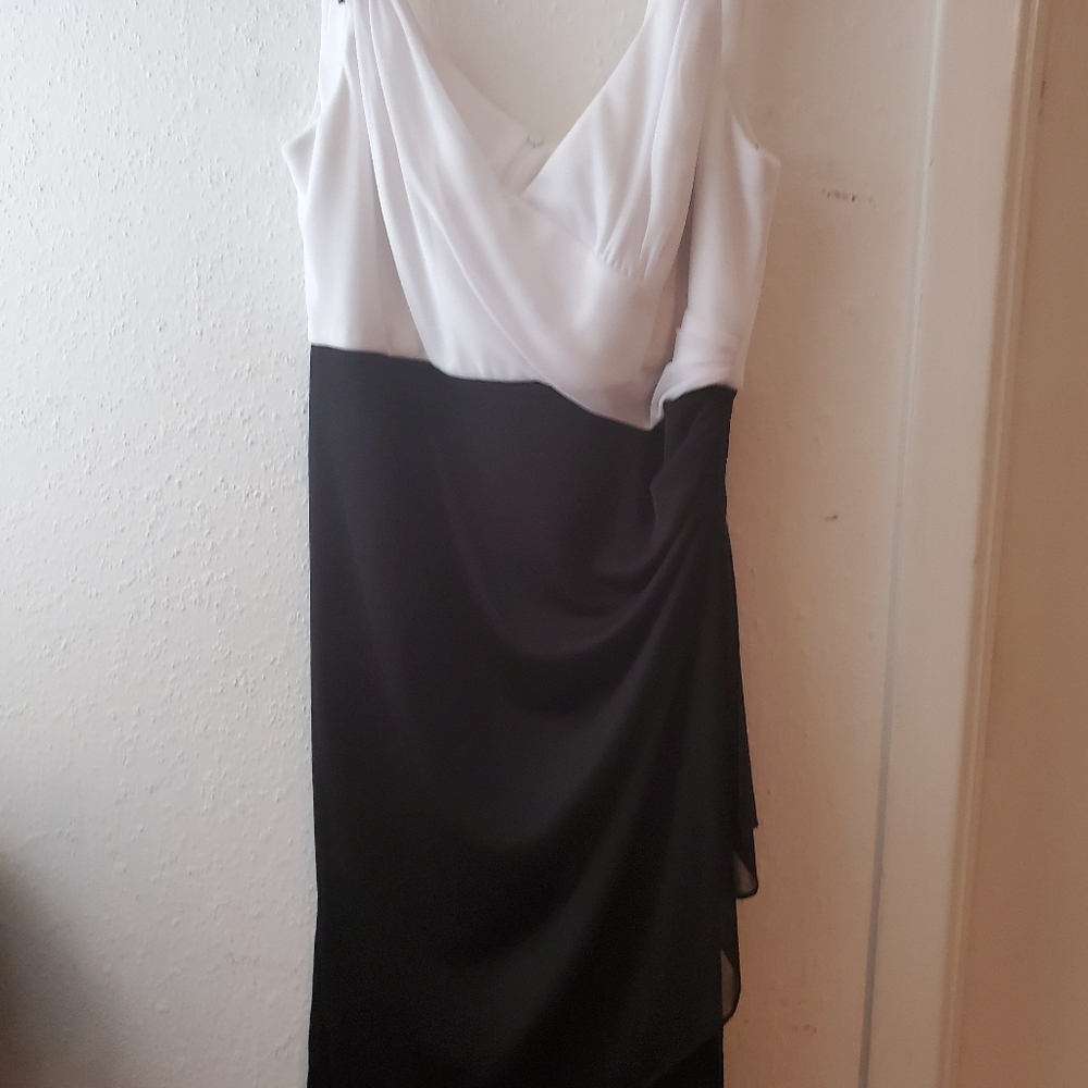 Alex Evenings dress Size 8 new